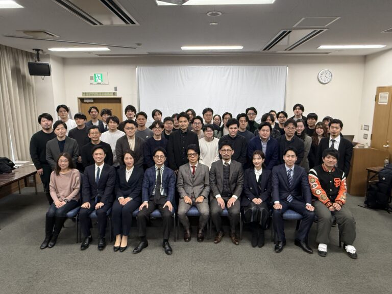 講習会の参加者との集合写真